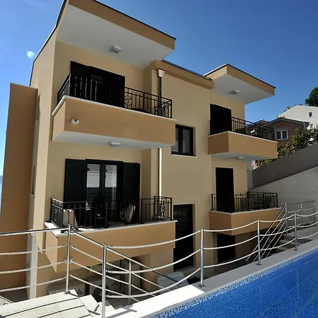 Tomislav Apartamento Brela