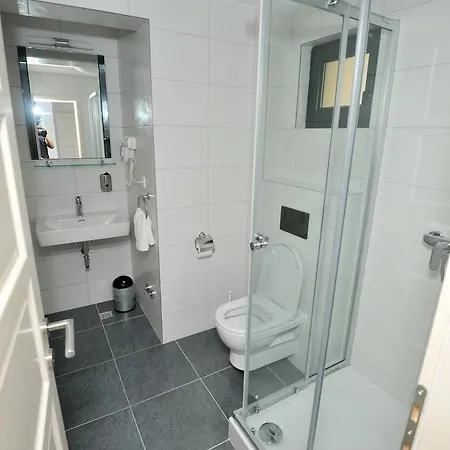 Tomislav Apartment *
