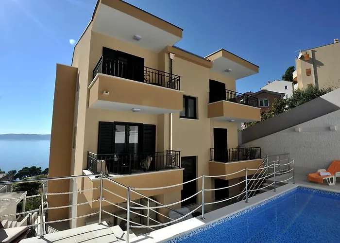 Tomislav Appartamento Brela